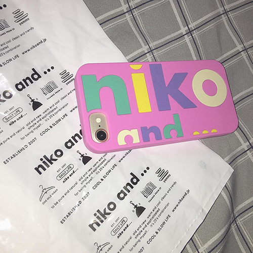 であう にあう Niko And のシリコン ロゴ入り透明iphoneケースがかわいすぎる事件 Isuta イスタ 私の 好き にウソをつかない