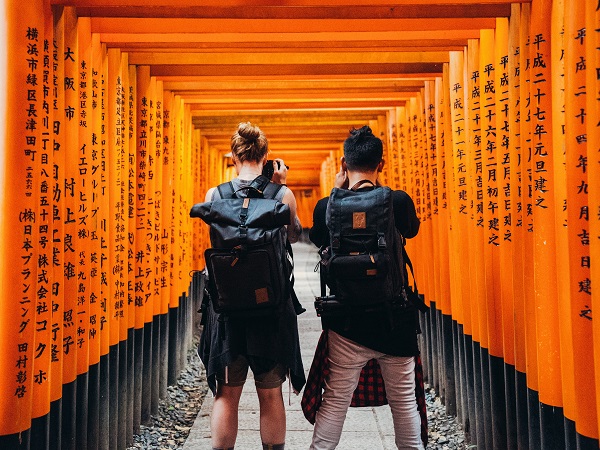 行きたい場所を写真から見つけよう 自分だけの旅行記も作れるアプリ Tabeena がこの夏の旅行計画に絶対役立つ Isuta イスタ 私の 好き にウソをつかない