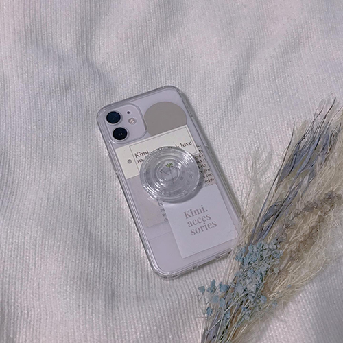 グリップ内にドライフラワーを閉じ込めた、透明感あふれる『Kimi.』のiPhoneケース「Dryflower Griptok Case」（税込3800円）