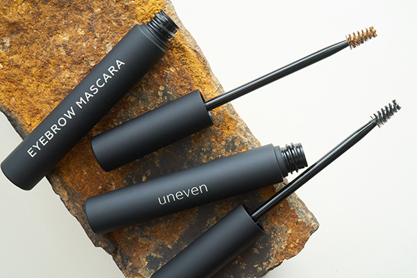 unevenから6月9日に発売される、新作アイテム「uneven eyebrow mascara」
