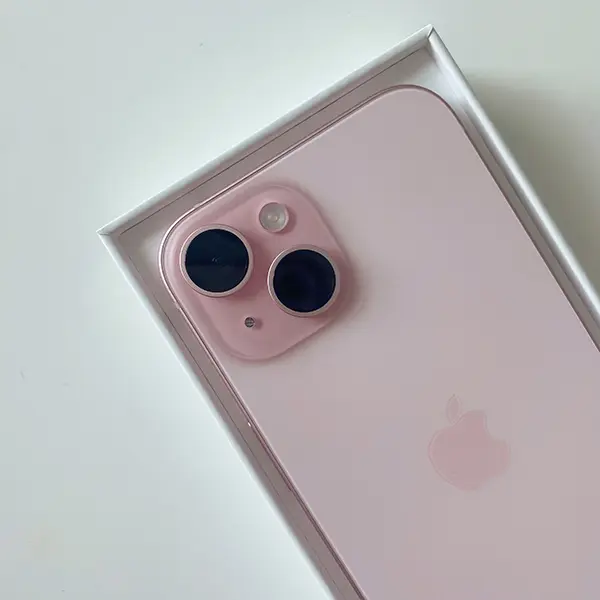 「iPhone 15」の『ピンク』カラー