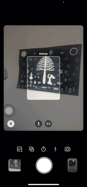 カメラアプリ「Dazz」で撮影する様子を、iPhoneの画面録画機能で記録した様子