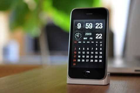Flip Time パタパタ音が心地良い卓上時計 カレンダーアプリ Isuta イスタ おしゃれ かわいい しあわせ