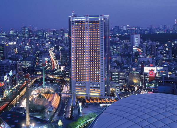 5万個の白いボールと戯れる 東京ドームホテルで開催のプールパーティーが夏の締めくくりにピッタリ ガジェット通信 Getnews