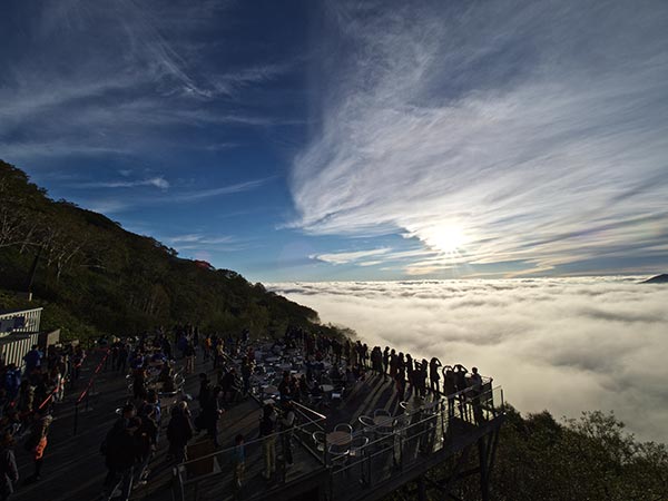 【トマム】雲海テラス＿太平洋産雲海２