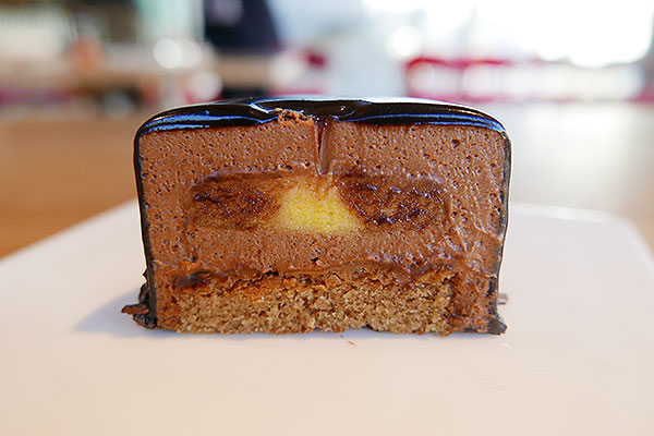 世界一のチョコレートケーキが表参道で スペインの高級パティスリー ブボ バルセロナ に行ってきたよ Isuta イスタ おしゃれ かわいい しあわせ