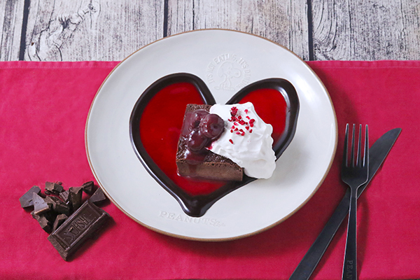 ピーナッツの仲間と甘いひと時を♡PEANUTS Caféのバレンタイン限定メニューが超キュート！