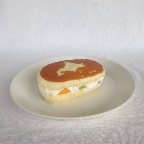 いつも冷やして食べてない？温めてもおいしい「北海道チーズ蒸しケーキ」のアレンジ方法をご紹介♡