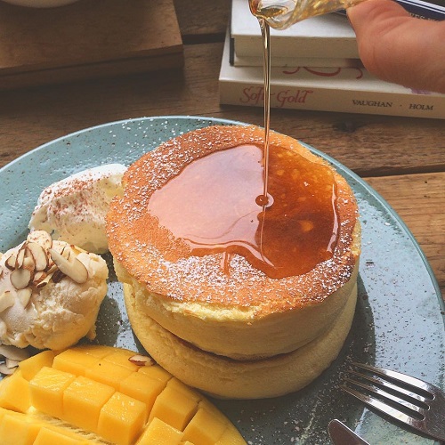 映画を観ながら 極上スフレパンケーキ が食べられる 韓国カフェ Eternal Sunshine がおしゃれすぎるの ガジェット通信 Getnews
