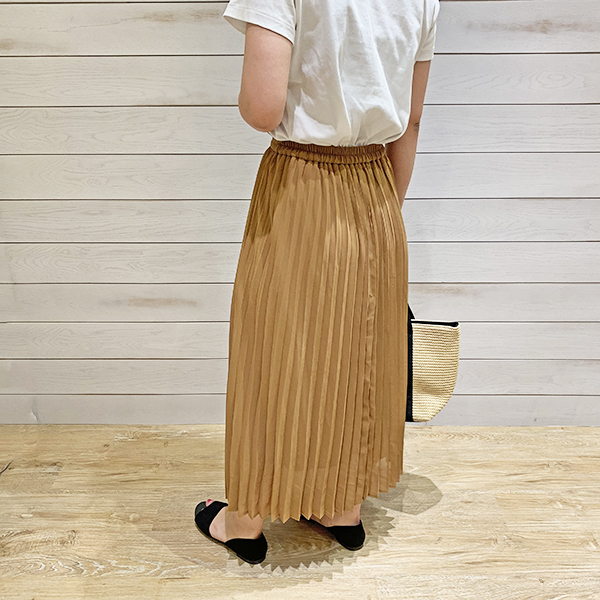 【 ＃GUアイテム 】夏と言えば揺れるスカート♡ 1,990円で買える2つの“高見えスカート”をピックアップ