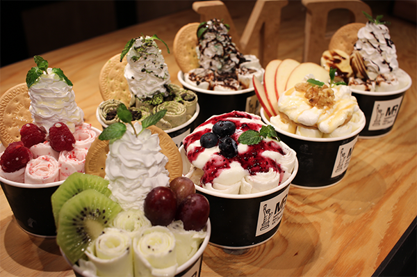 お得すぎない?!「マンハッタンロールアイスクリーム」が全品100円で食べられるキャンペーンを実施！
