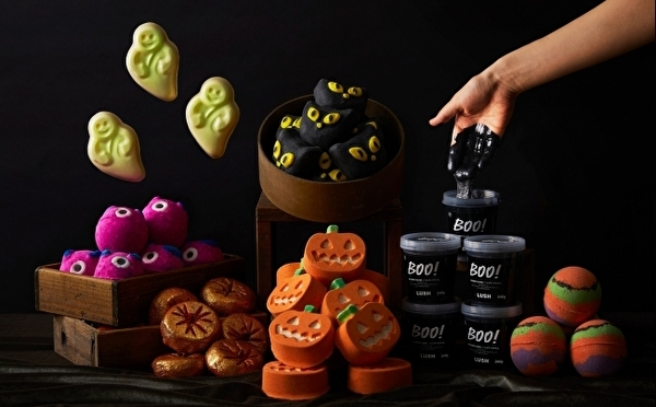 LUSHにハロウィン限定アイテムが登場！バスタイムを妖しく楽しいパーティーに変えてくれるラインナップ♩