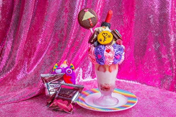 チョコパイを使ったデコラかわいいスイーツが仲間入り Kawaii Monster Cafe原宿のバレンタインメニューをチェック ガジェット通信 Getnews