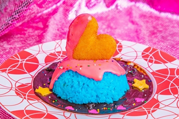 チョコパイを使ったデコラかわいいスイーツが仲間入り♡KAWAII MONSTER CAFE原宿のバレンタインメニューをチェック♩