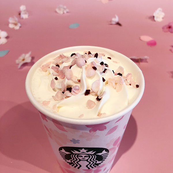 この季節を待ってました♡スタバ新作はさくら ミルクプリン フラペチーノ。今年限定のカップも見逃さないで