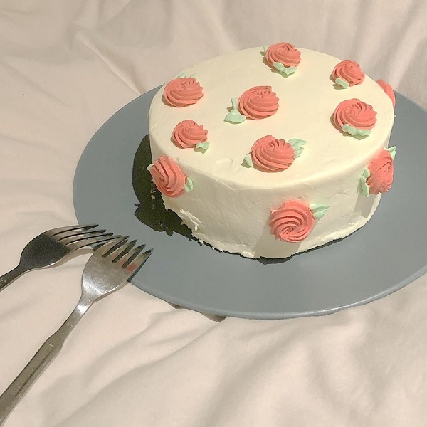 韓国っぽいバースデーケーキでお祝いしよ お誕生日会にぴったりなホームメイドケーキのお店集めました Isuta イスタ おしゃれ かわいい しあわせ