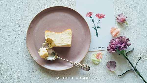 「ミスターチーズケーキ」で母の日のキャンペーンが実施！期間限定でオリジナルギフトカードが付いてきます♡