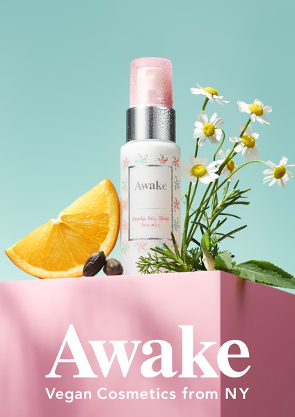 「Awake」から昨年人気のフェイスミストが今年も限定発売！ ひと吹きで、ひんやりうるサラ肌に大変身♡