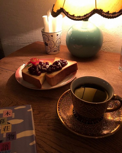 たまには自分とじっくり向き合うカフェ活もいいかも 贅沢なひとり時間が過ごせる都内の ジャズ喫茶 5選 Isuta イスタ 私の 好き にウソをつかない