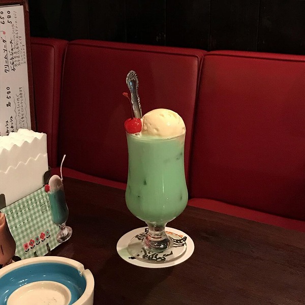 たまには自分とじっくり向き合うカフェ活もいいかも。贅沢なひとり時間が過ごせる都内の「ジャズ喫茶」5選