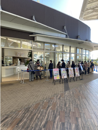 ふわとろパンケーキが人気の「CAFÉ Rob」開放感あふれる名古屋・イオンモール茶屋の新店舗が気になります。