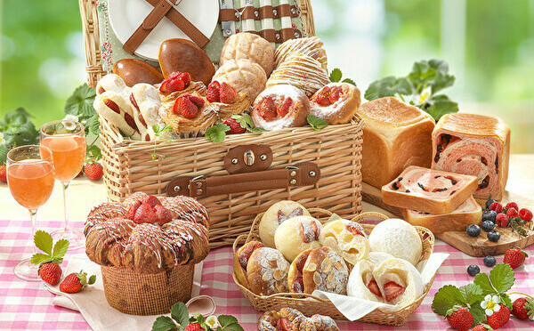 おうちでピクニック気分が満喫できそう。リーガロイヤルホテル大阪の「苺フェア」に苺アイテム全19種が登場