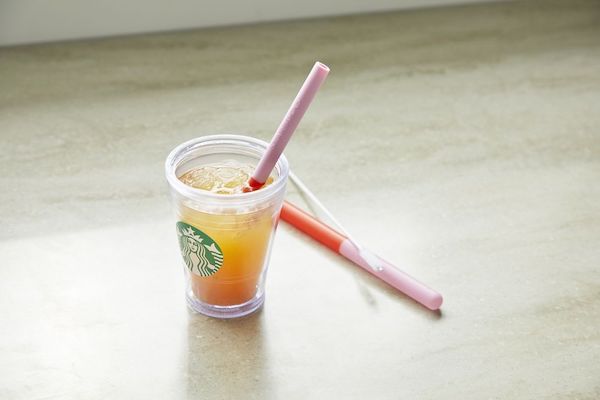 お気に入りのドリンクを“マイストロー”で楽しも。スタバからくり返し使えるリユースアイテムがお目見え