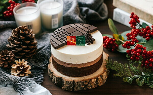 特別な聖夜＆チョコ好きさんへの贈り物に。Minimalのクリスマスケーキは5つの味わいを重ねた贅沢仕立て
