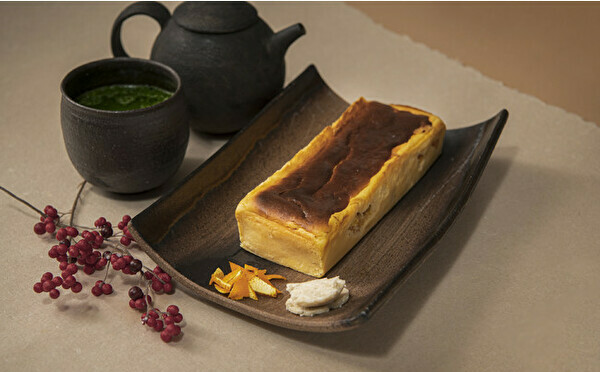 旬を味わう至福のご褒美「旅するチーズケーキ」に新作がお目見え。1月は愛媛県のみずみずしい伊予柑が主役です