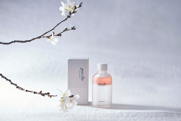 ジョシーユの新商品「ESSENCE 梅と桜」と桜の枝花