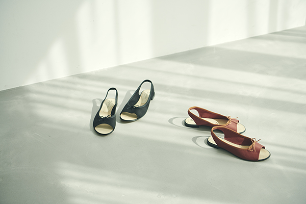 Repetto for ROPÉで復刻される「VOG」