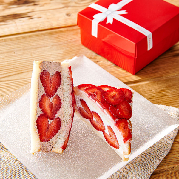 パン好き必見！苺×生クリームの絶品サンドイッチなど、43ブランドが集う「パンの祭典」が伊勢丹新宿で開催