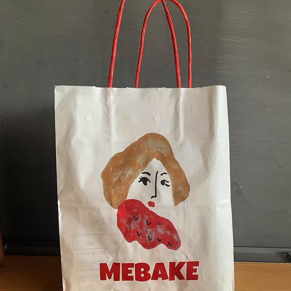 マフィン専門店「MEBAKE」の渋谷店限定紙袋