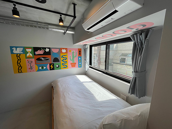 7月にオープン予定のART HOTELS SHIBUYAの客室に描かれたアート