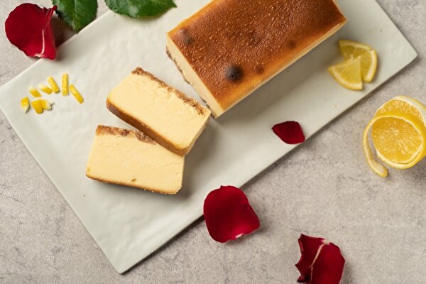 CINQ CHEESE CAKE、新作「BAKED ROSE」