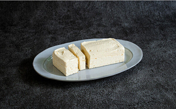 カノーブルの新作は“パティシエのバタークリーム”の贅沢仕立て。ケーキ、大福、バターサンドで堪能しましょ