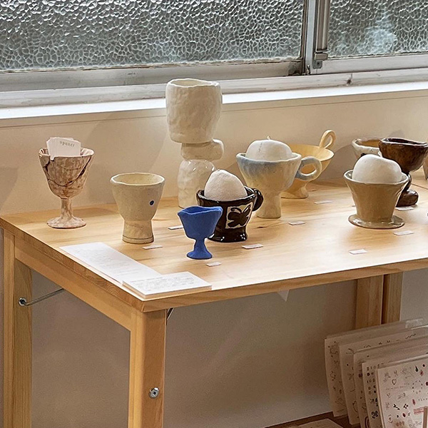 陶芸教室「P&A pottery class」での作品展で飾られたKaho Iwayaさんの作品