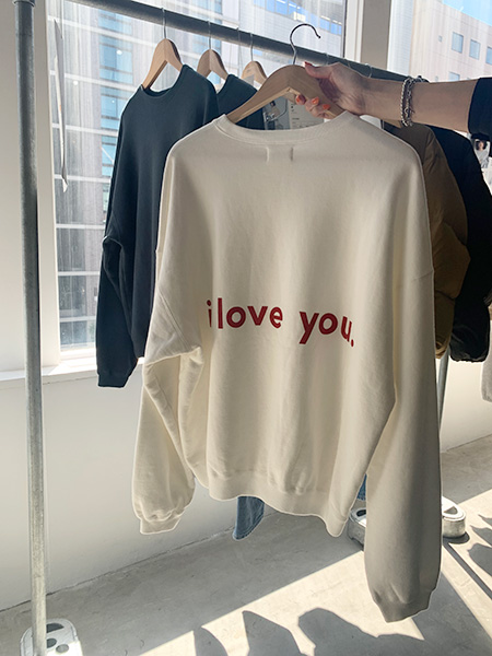 ENCIRCLEの「Love letter Sweatshirt」