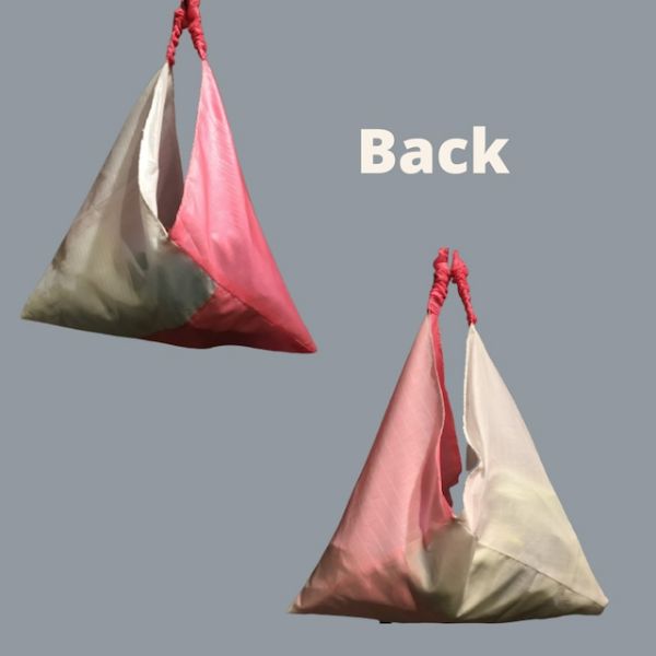 「sAto」の「spin azuma bag[mini]」のバックスタイル