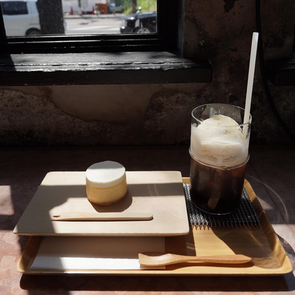 京都市の下京区にある「Kaikado Café（カイカドウ カフェ）」のメニューである「チーズケーキ」。