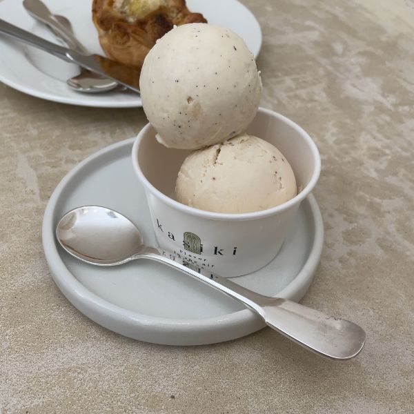 kasikiのアイスクリーム（いちじくローズマリーと洋梨バニラ）