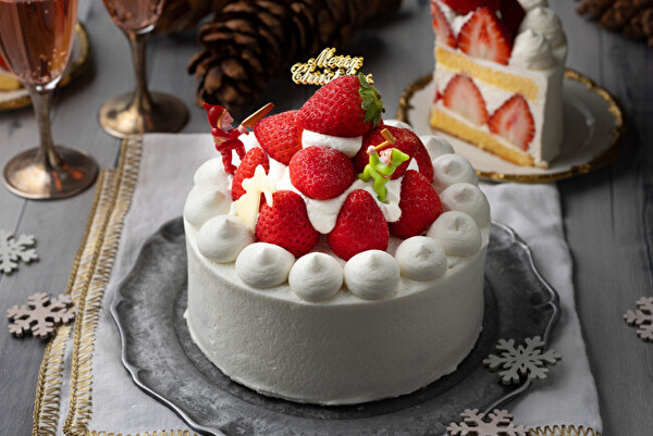 いちびこの太子堂店限定のクリスマスコレクション2022のひとつ「いちご山のクリスマスケーキ」