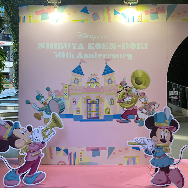 渋谷モディのディズニーストア 渋谷公園通り店 30周年記念イベントのフォトスポット