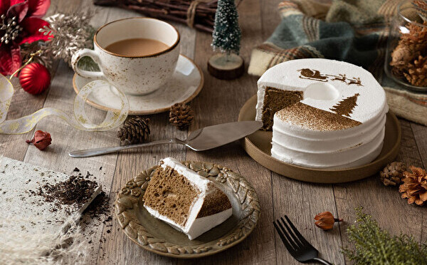 紅茶好きさんに教えたい！お取り寄せ限定、アールグレイ香るシフォンケーキがクリスマスデザインになって登場