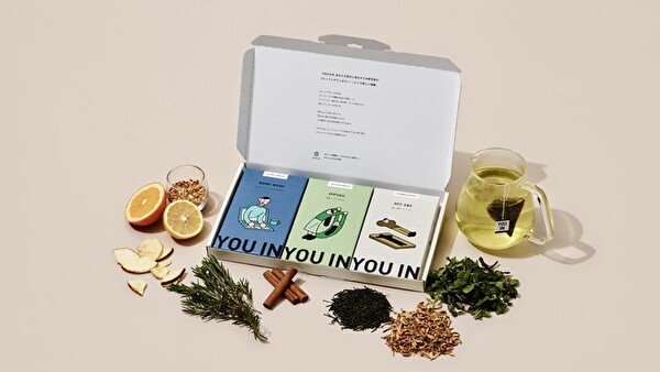 ムードペアリングティーブランド「YOU IN」のお茶と原材料イメージ