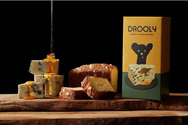 スイーツブランド「DROOLY」の定番アイテム「パウンドケーキ〔ゴルゴンゾーラ with ハニー〕」