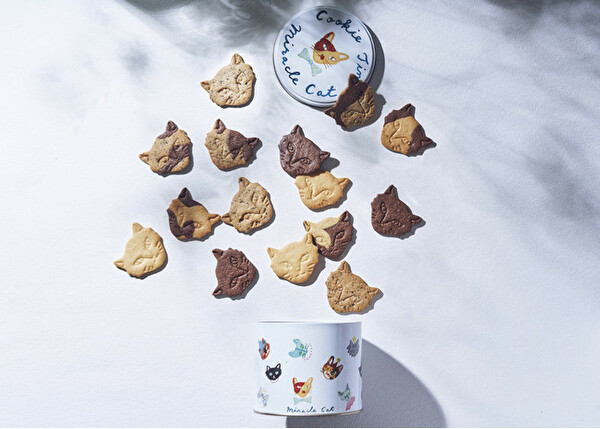 Fairycake Fairの「Miracle Cat Cookie Tin（“神様のいたずら”ネコクッキー缶）」