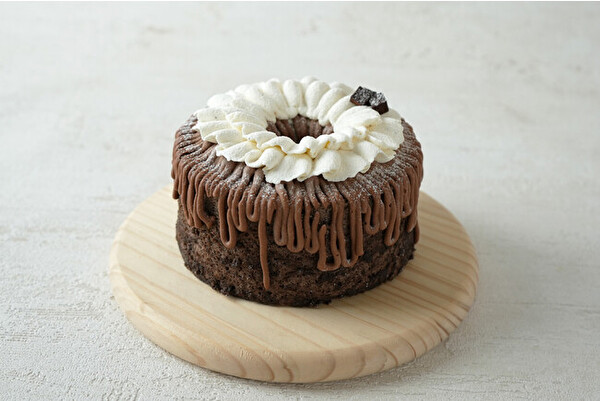 シフォンケーキ専門店「This is CHIFFON CAKE.」のバレンタイン限定「チョコレートシフォンケーキ」