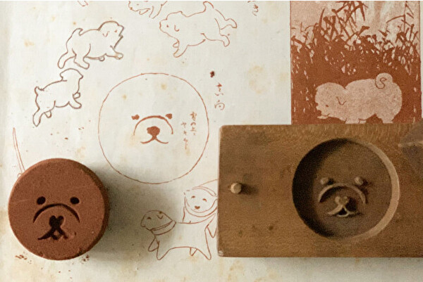京菓子店「亀屋良長」のバレンタイン限定「chocolat 笑」の図案と木型