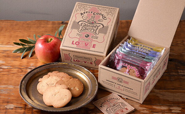 グラニースミスが「ルーヴル美術館展」とコラボ。甘酸っぱいクッキーボックス＆アップルパイは“愛”がテーマ！